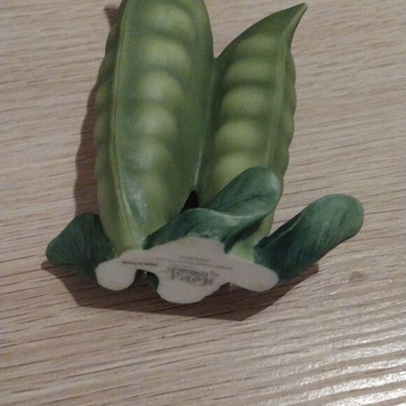 Enesco Home Grown Collection Figure Two Peas in a Pod 2006 Seagull Decor Co. - Picture 8 of 10